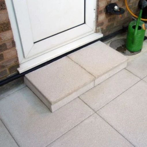 Picture of Bradstone Textured 600x600x35mm Light Grey (Reduced to Clear) 