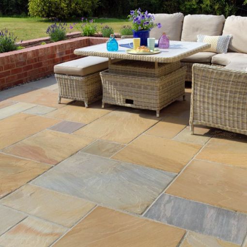 Picture of Natural Sandstone 20.70 m2 Project Pack 18mm Buff Blend